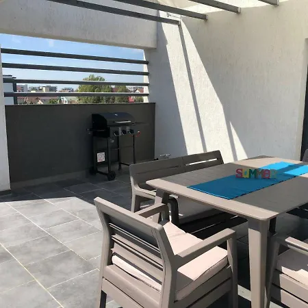 Elira Penthouse *